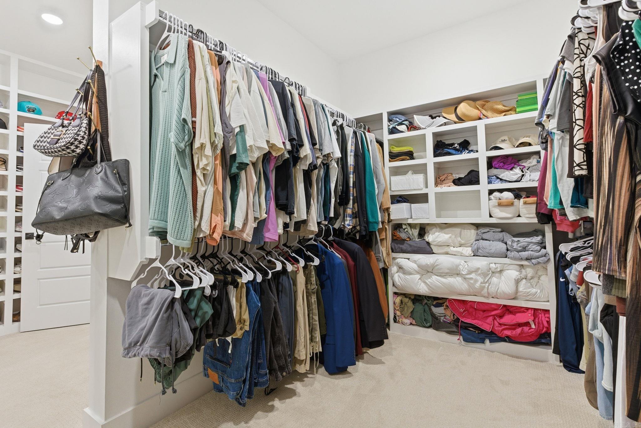 MIDTOWN BRYANT - Residential