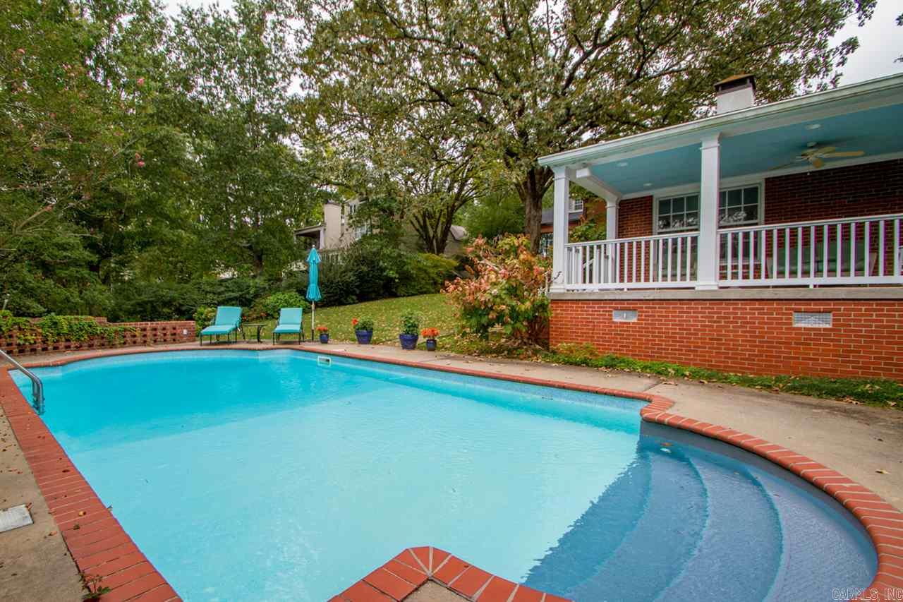 BEVERLY PLACE - Residential