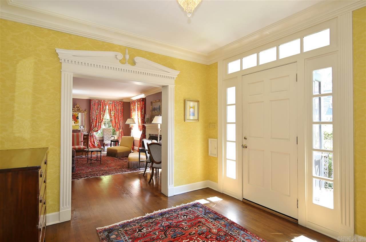 BEVERLY PLACE - Residential