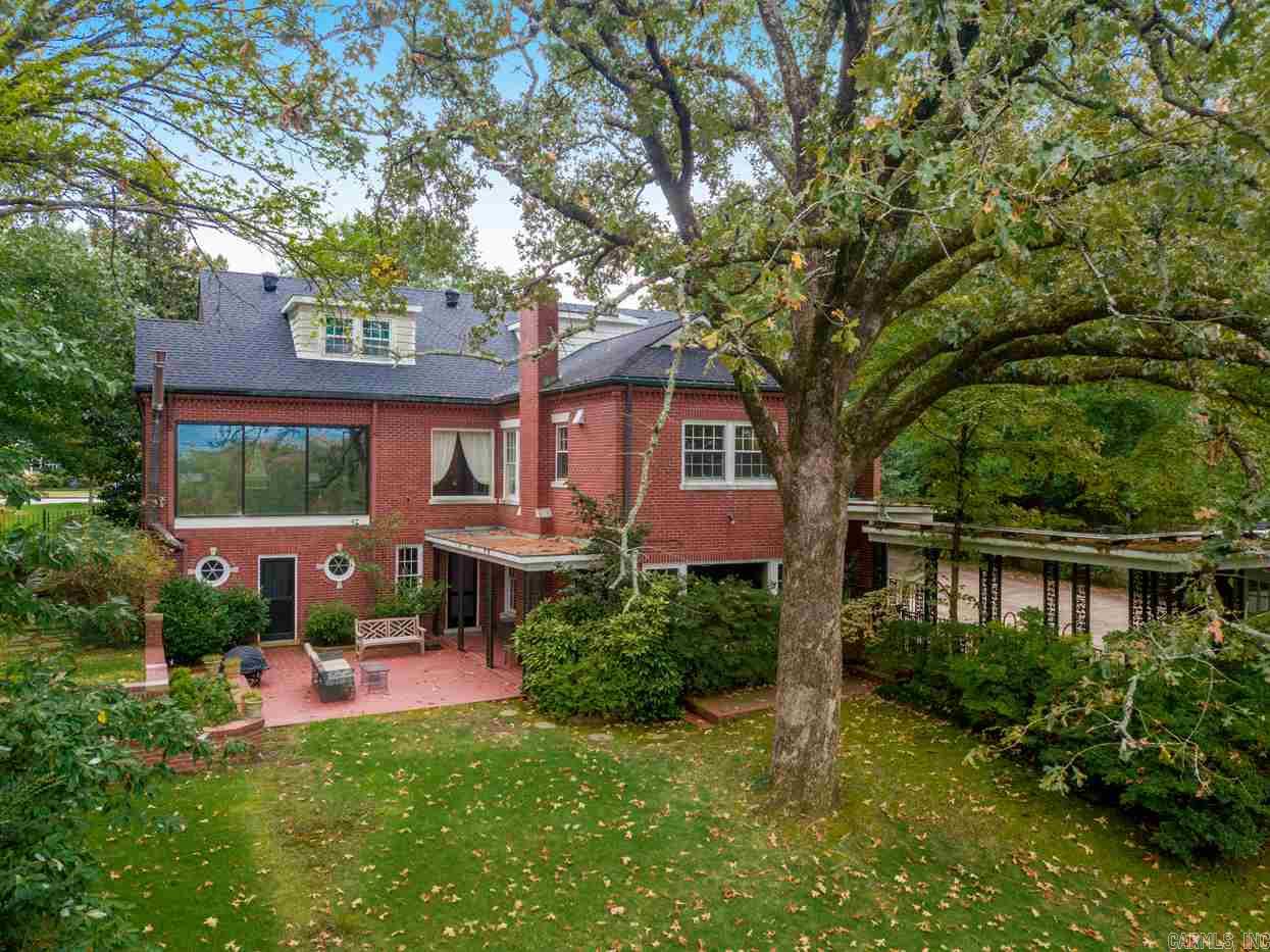 BEVERLY PLACE - Residential
