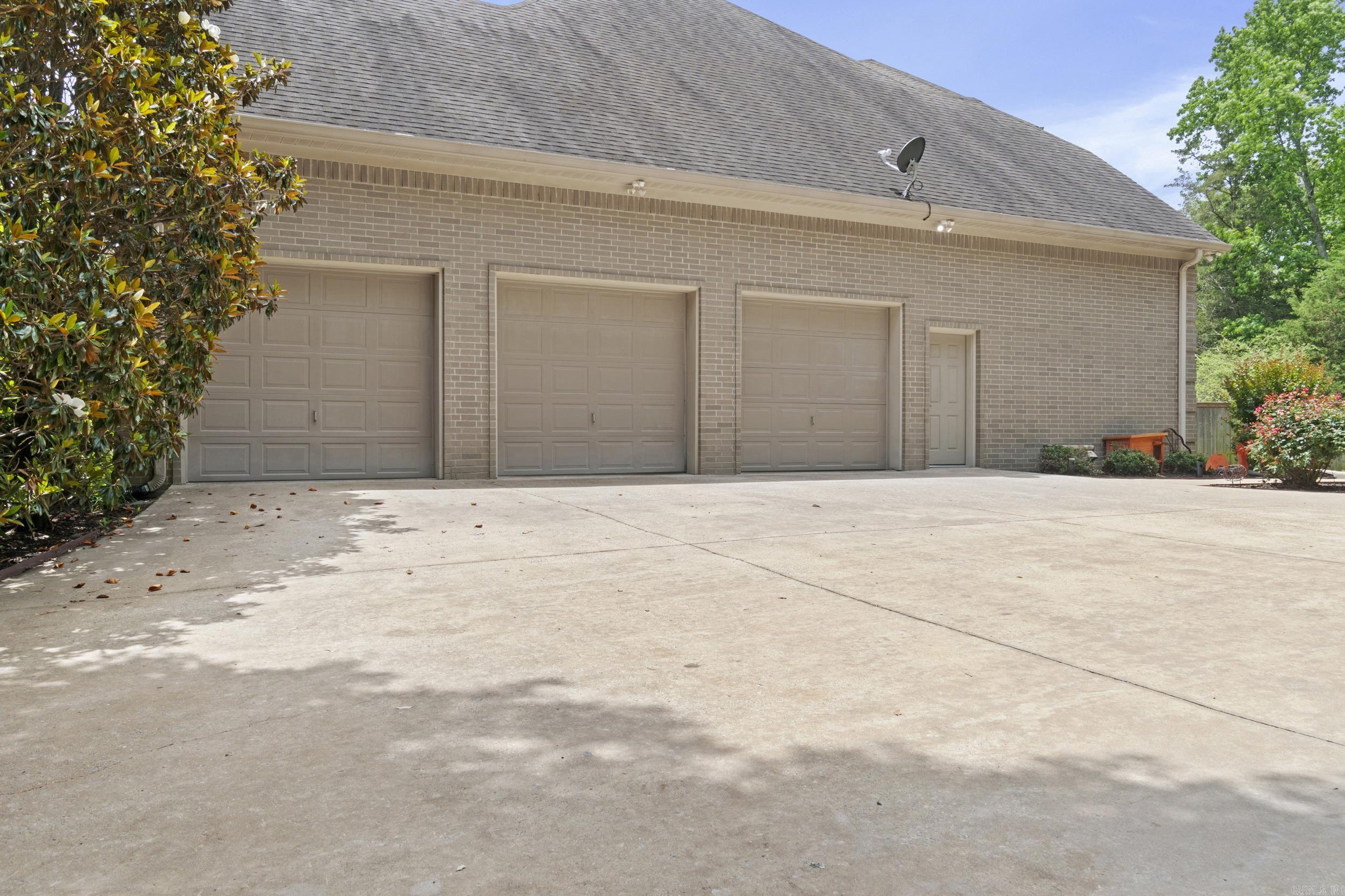 RIDGE ESTATES S/D - Residential