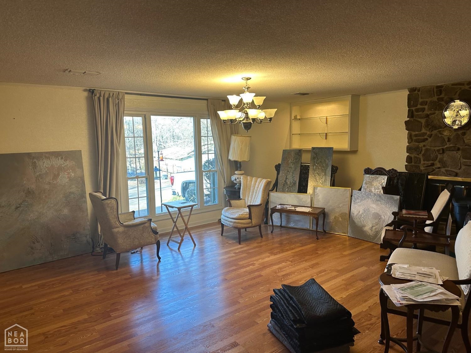 Pinoak Place - Residential