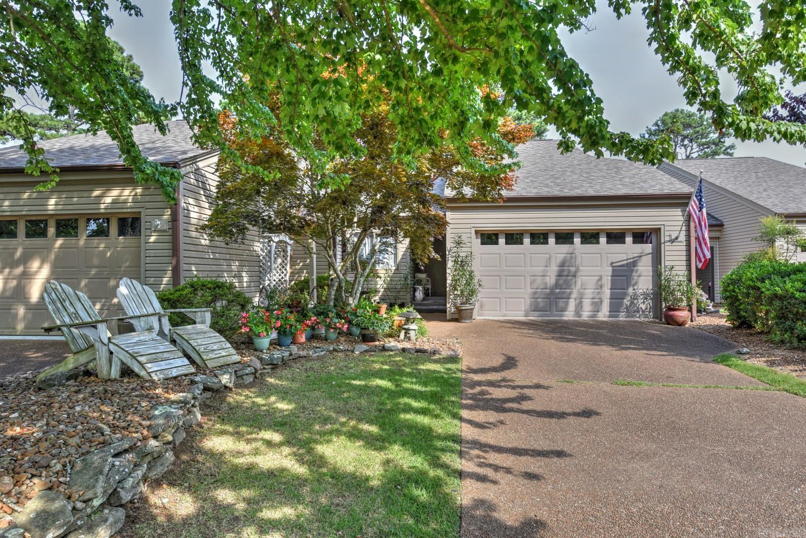 COUNTRY CLUB RIDGE TOWN - Residential