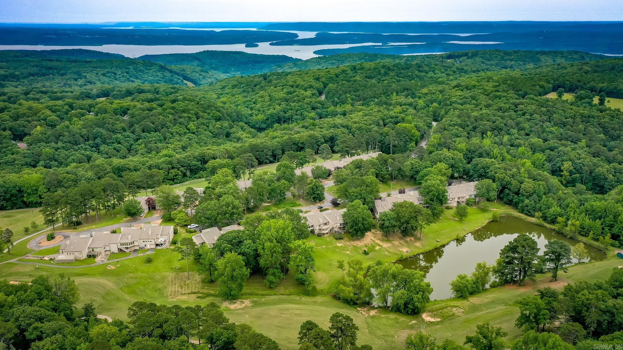 COUNTRY CLUB RIDGE TOWN - Residential