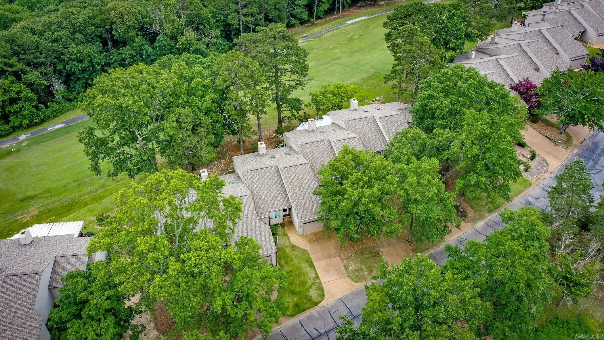 COUNTRY CLUB RIDGE TOWN - Residential