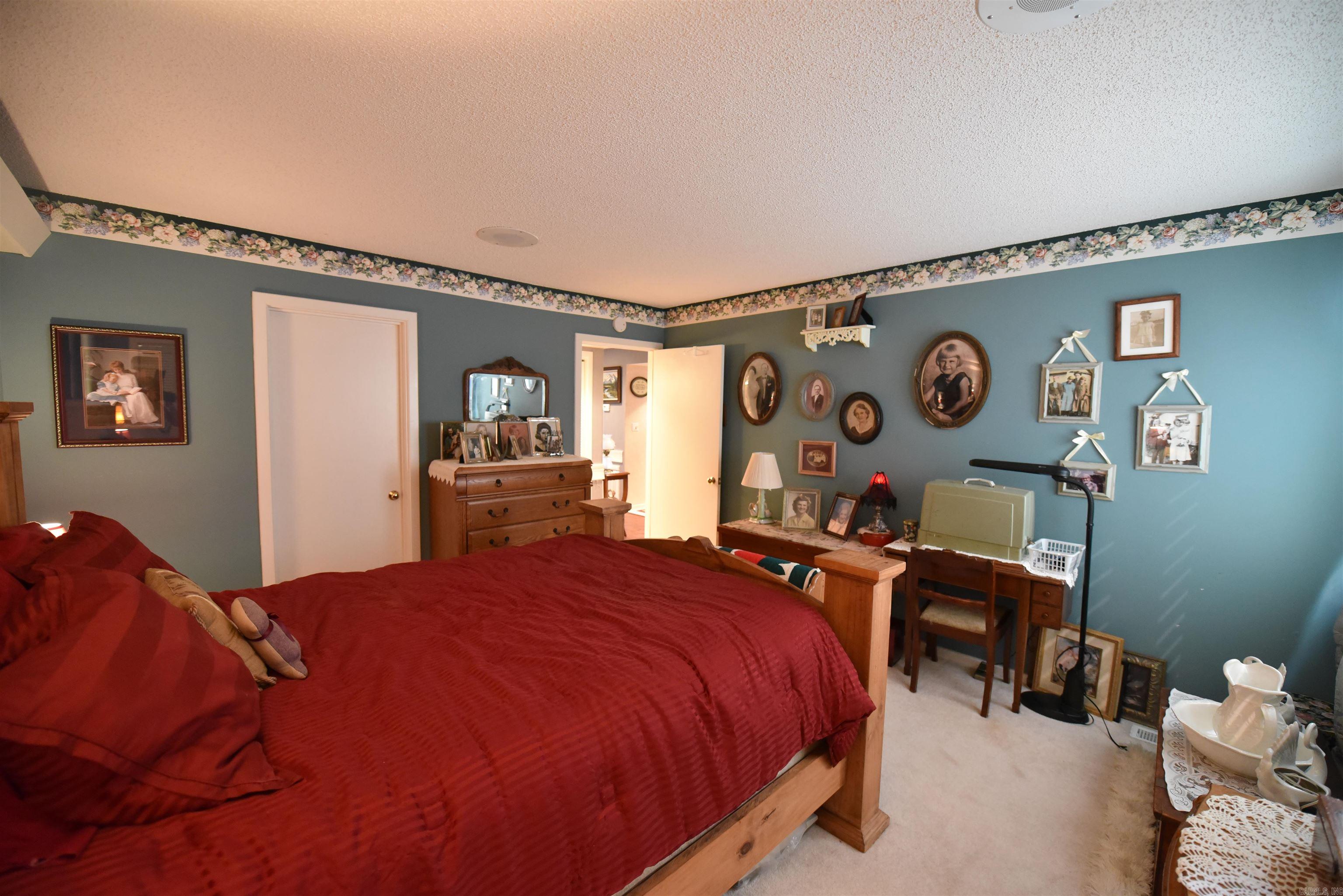 COUNTRY CLUB RIDGE TOWN - Residential