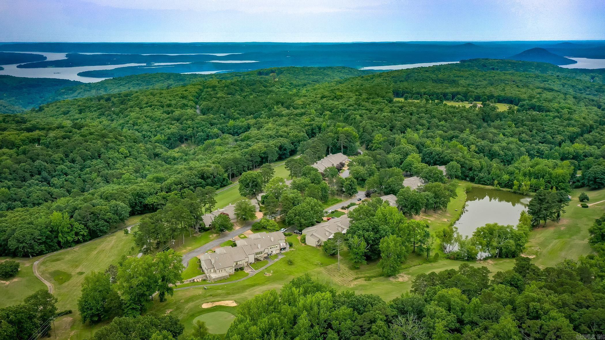 COUNTRY CLUB RIDGE TOWN - Residential