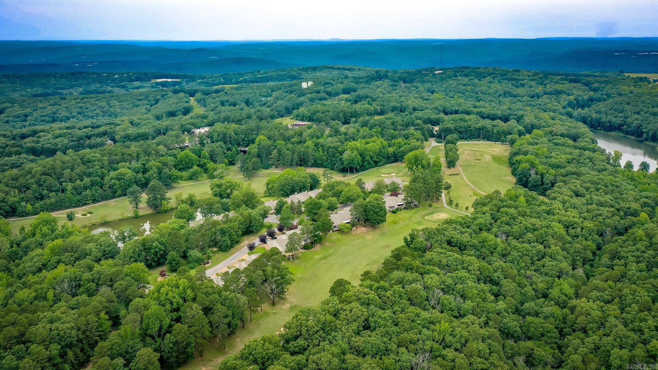 COUNTRY CLUB RIDGE TOWN - Residential