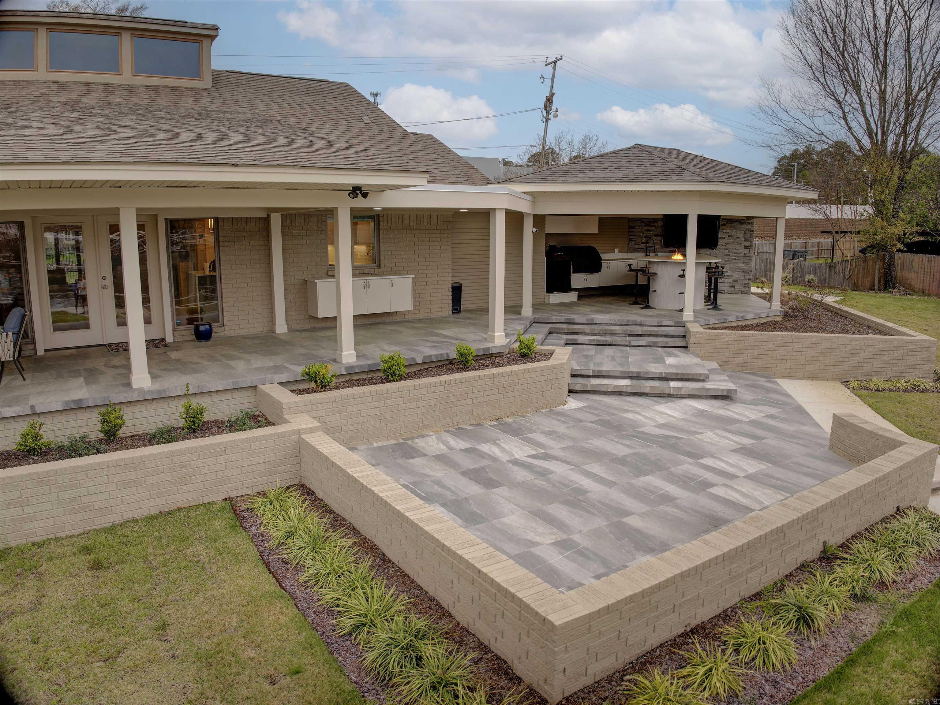 Garland - Residential