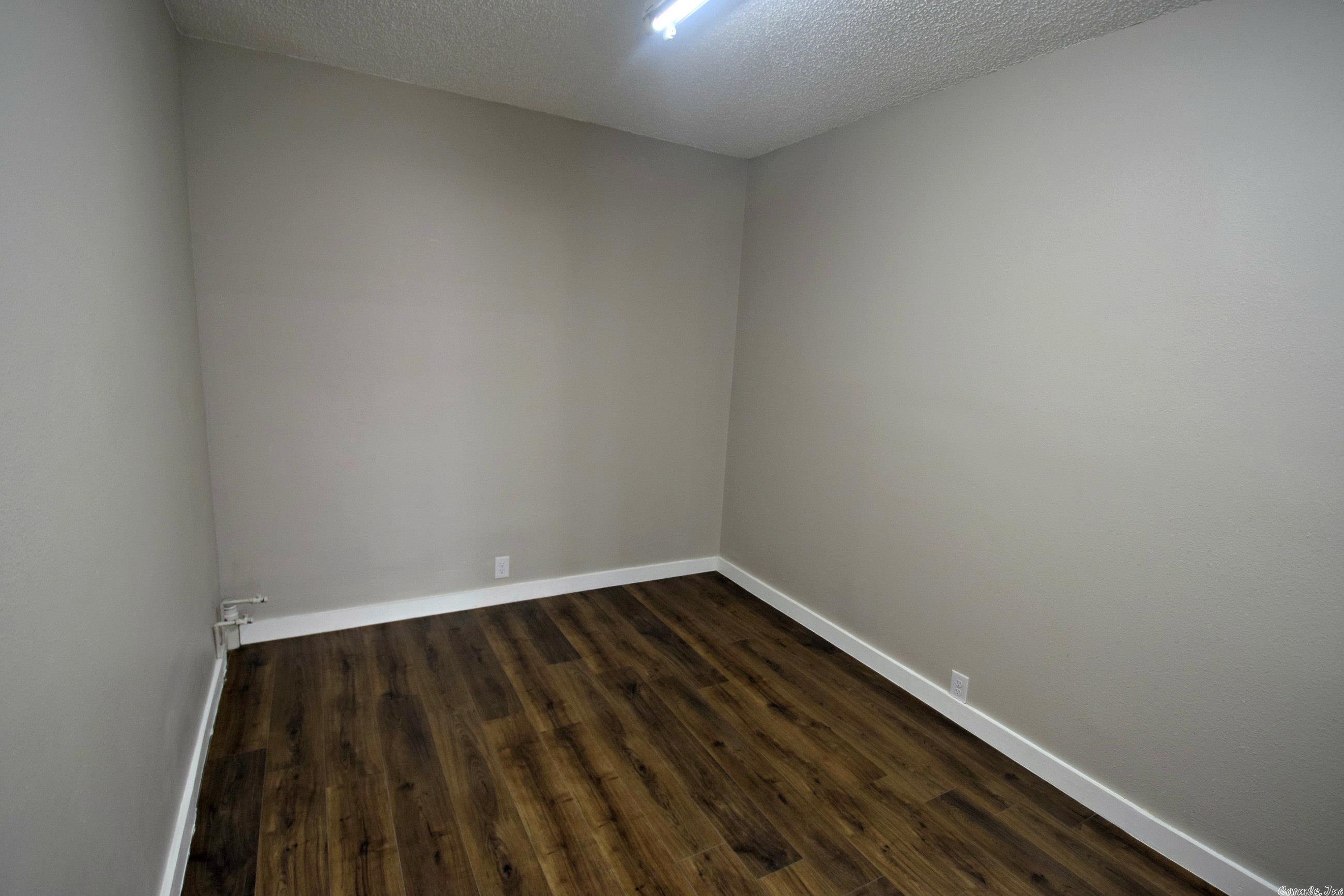 Mena Original - Commercial Sale