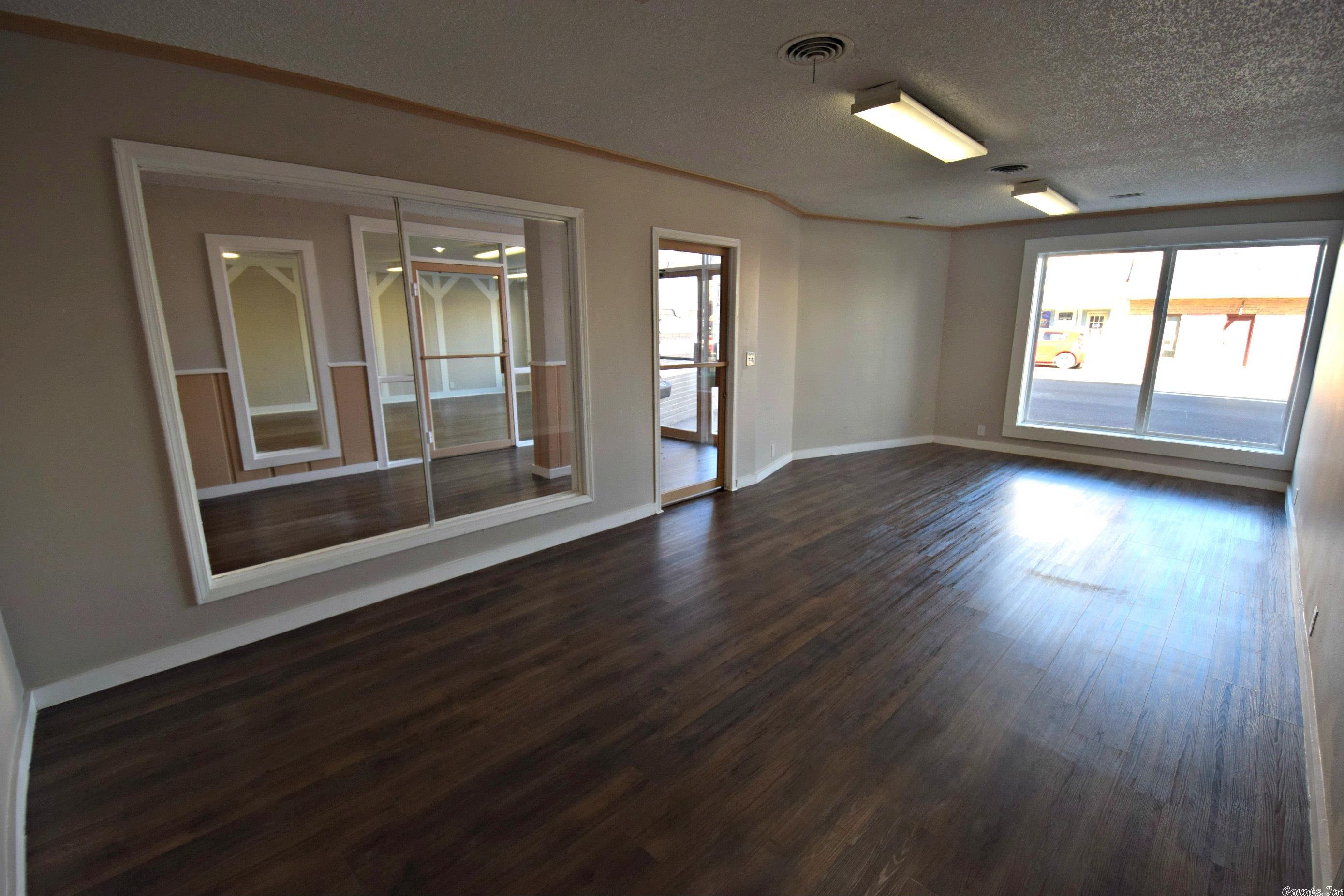 Mena Original - Commercial Sale