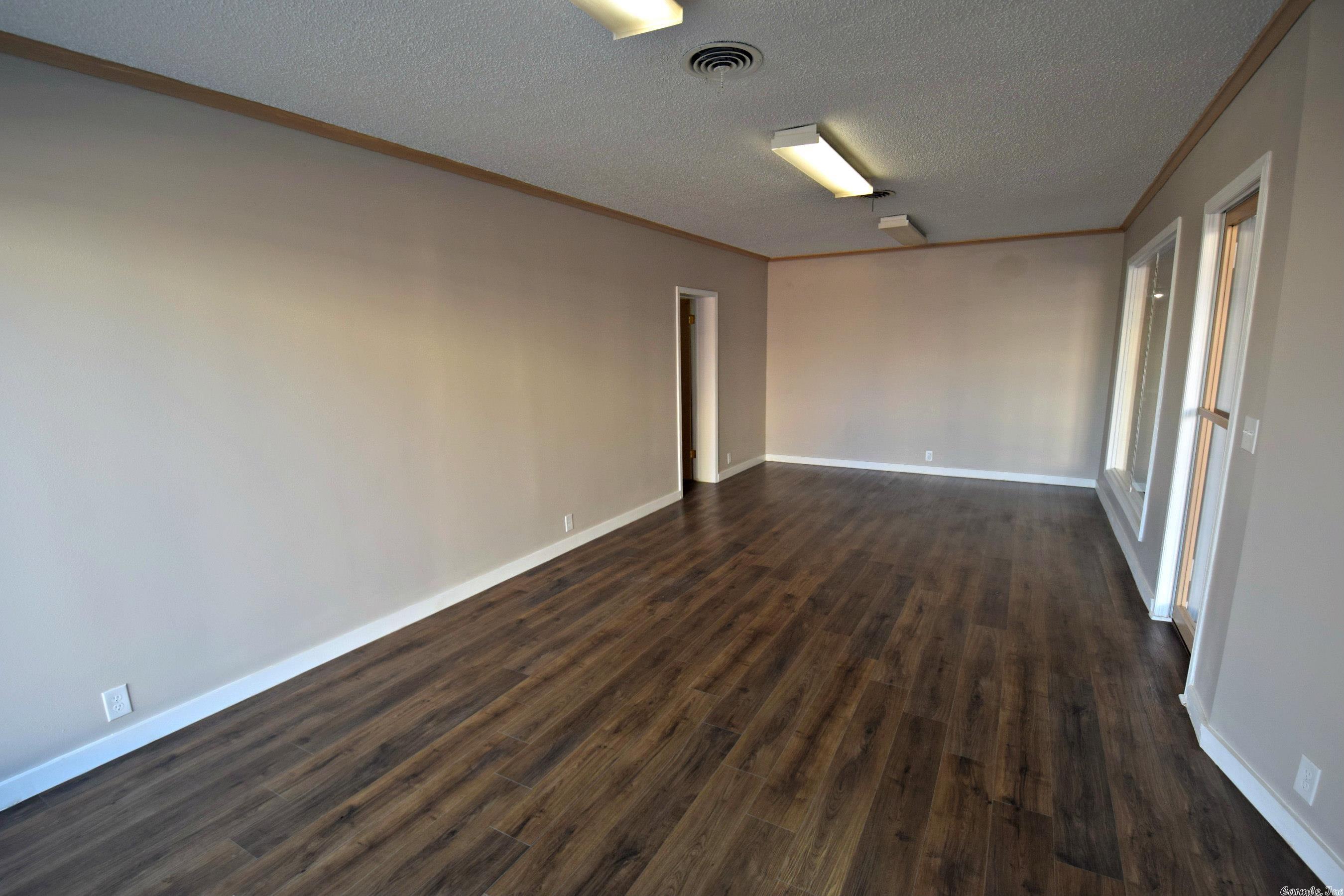 Mena Original - Commercial Sale