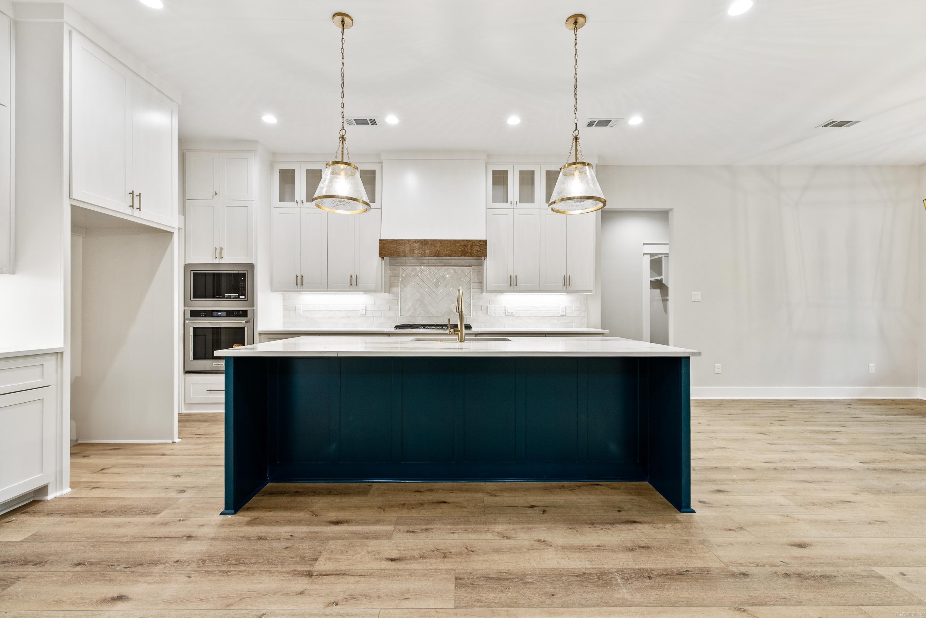 BIG ROCK ESTATES - Residential