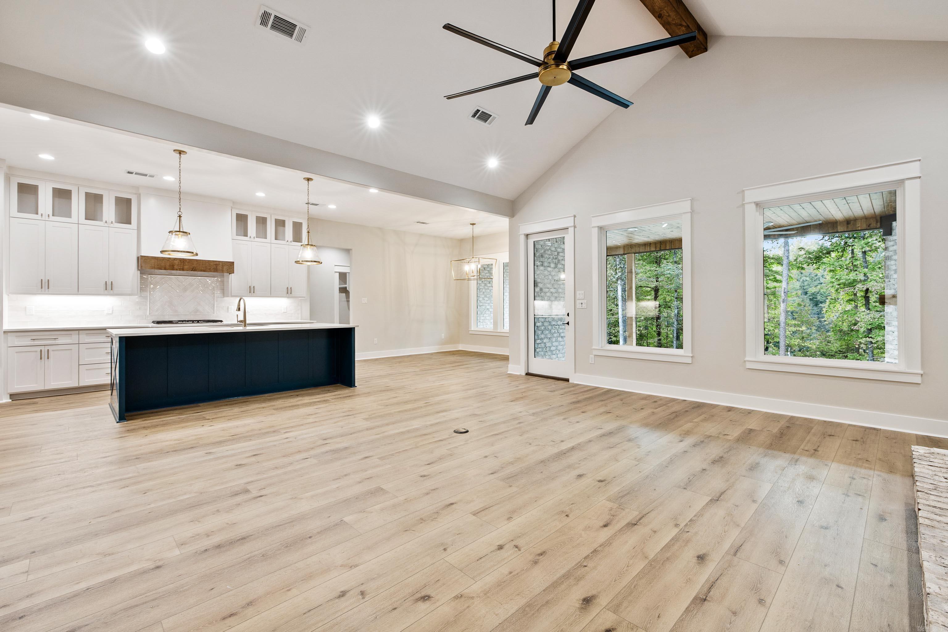 BIG ROCK ESTATES - Residential