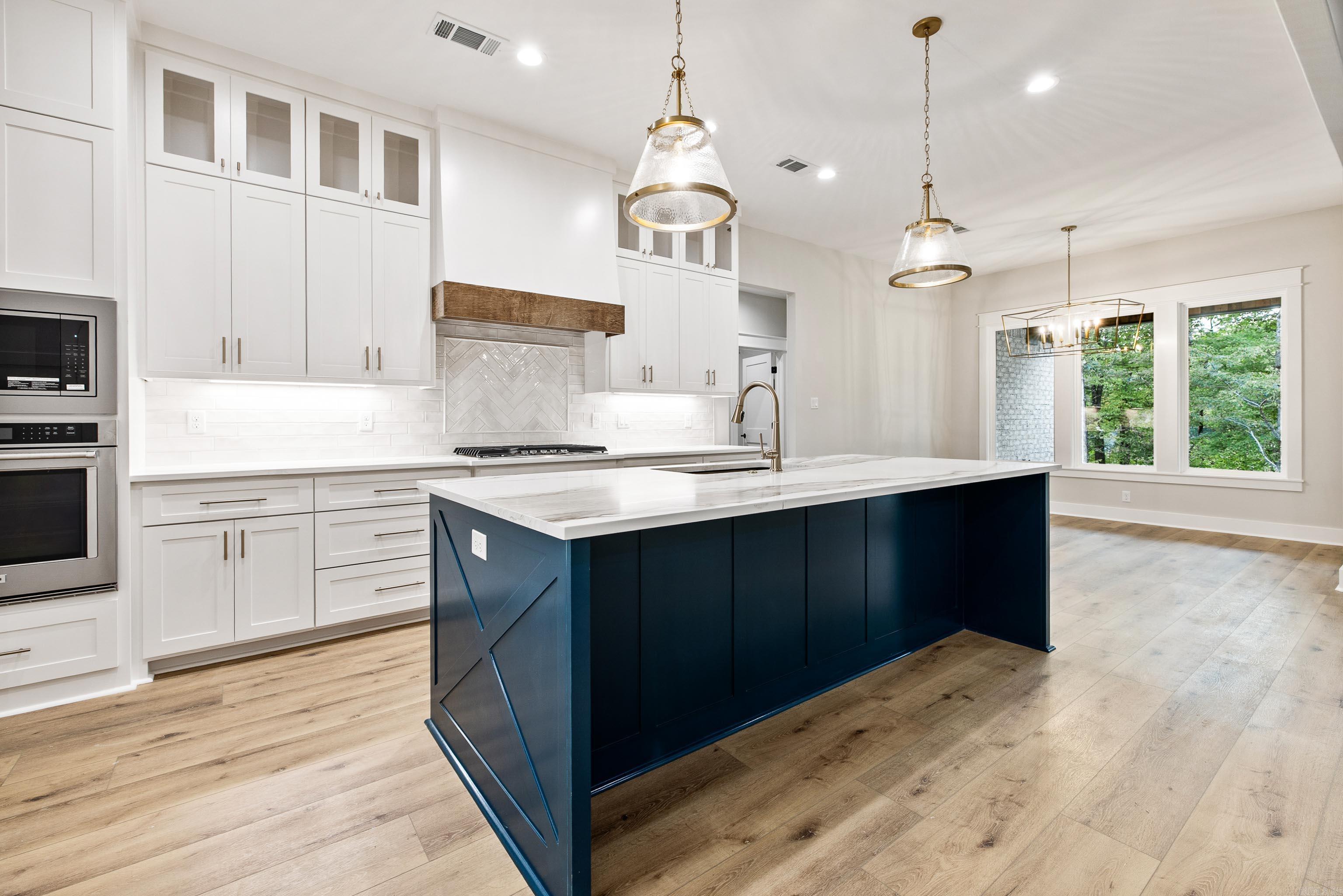 BIG ROCK ESTATES - Residential