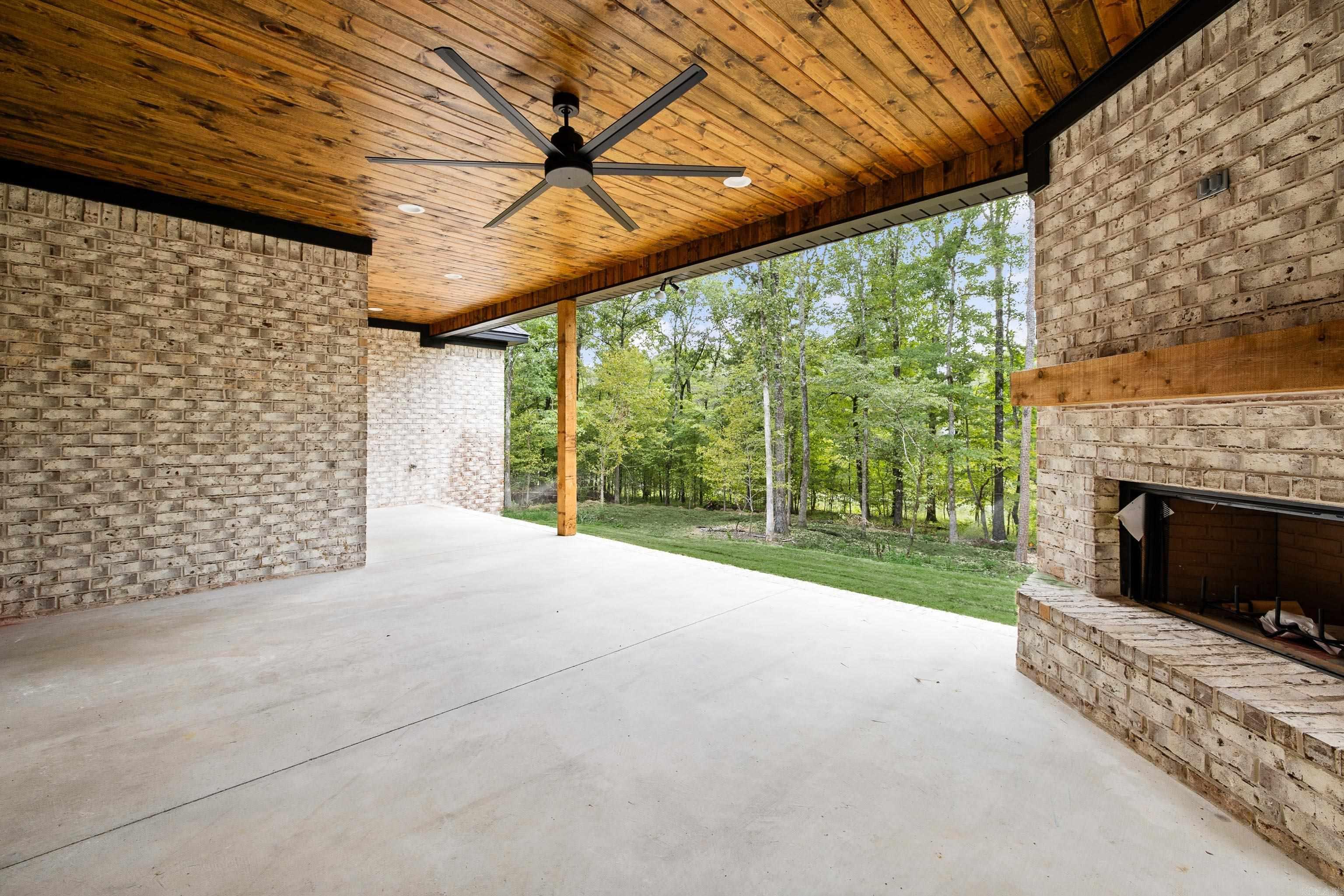 BIG ROCK ESTATES - Residential