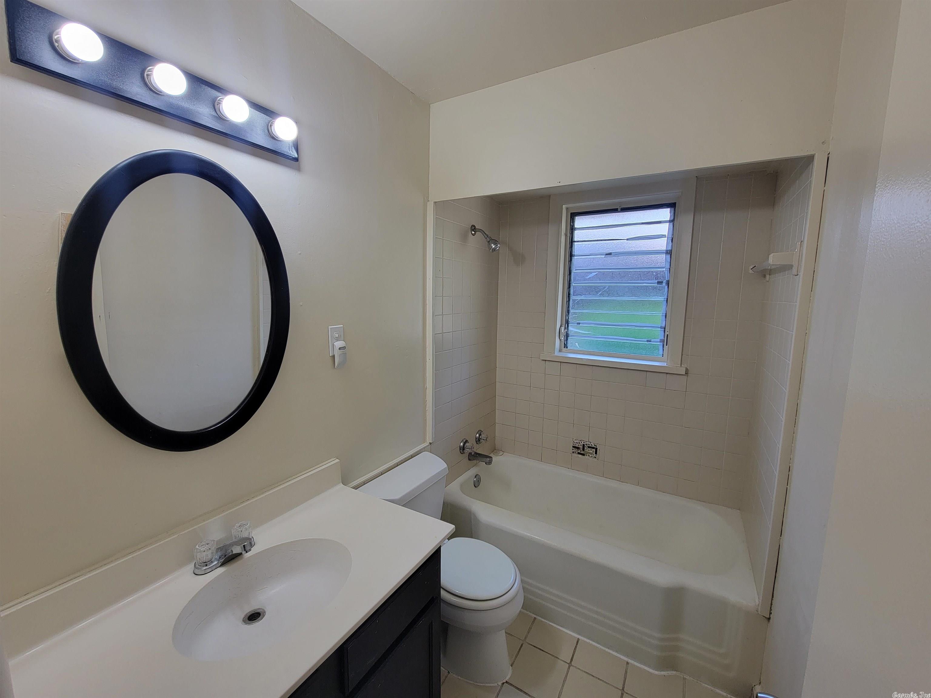 Sunnymeade - Residential Lease