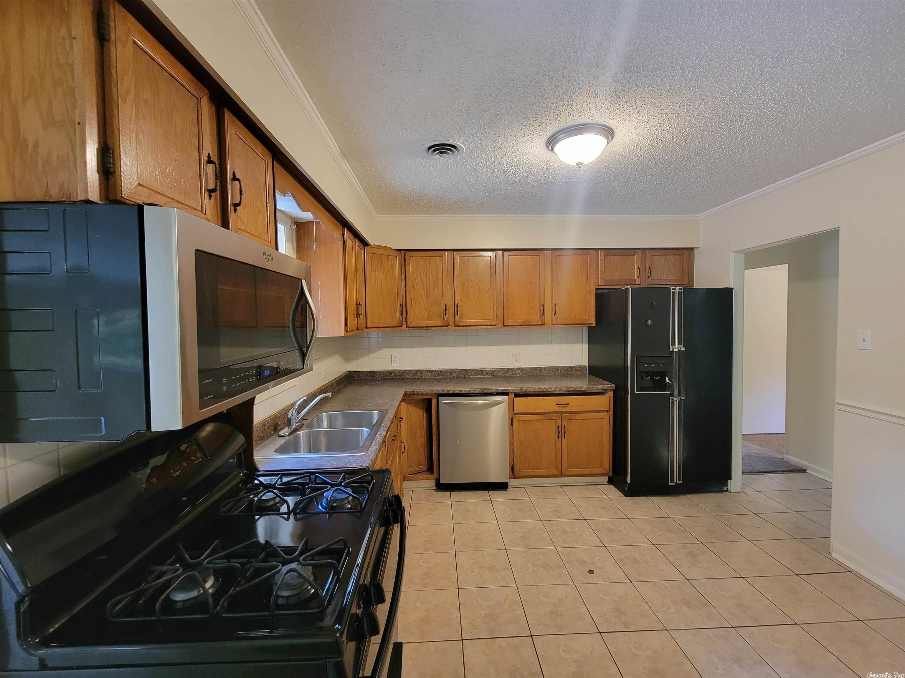 Sunnymeade - Residential Lease