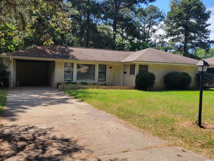 Available for rent: 3 bedroom 1 bath home. Carport parking with storage. Lease terms $1,250 security deposit, $50 application fee. Contact Century 21 Prestige Realty and apply online at c21prjxrentals.com Office Hours: Monday through Friday 8:30am-5:00pm.