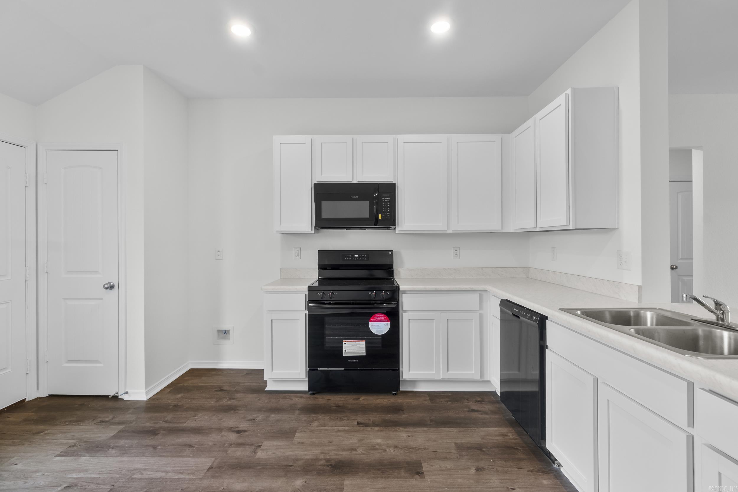 SPRINGLAKE TRAILS - Residential