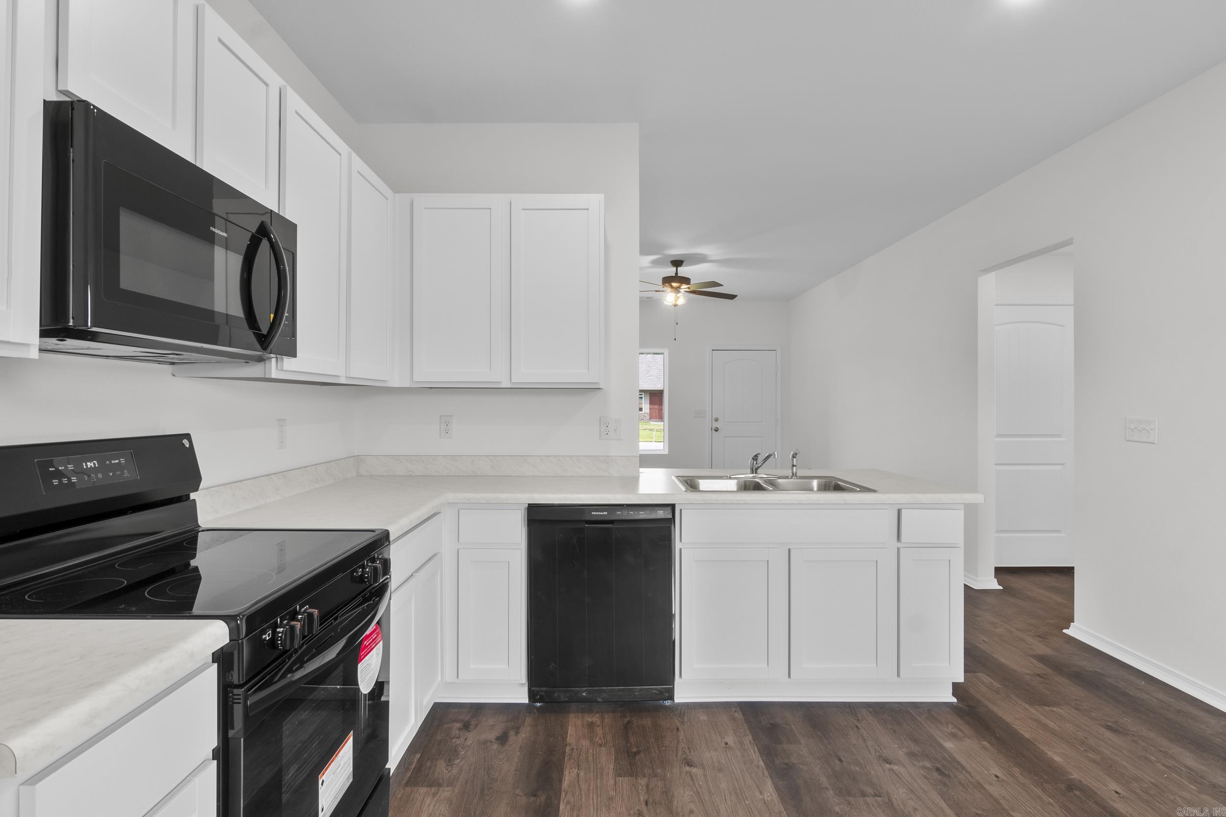 SPRINGLAKE TRAILS - Residential