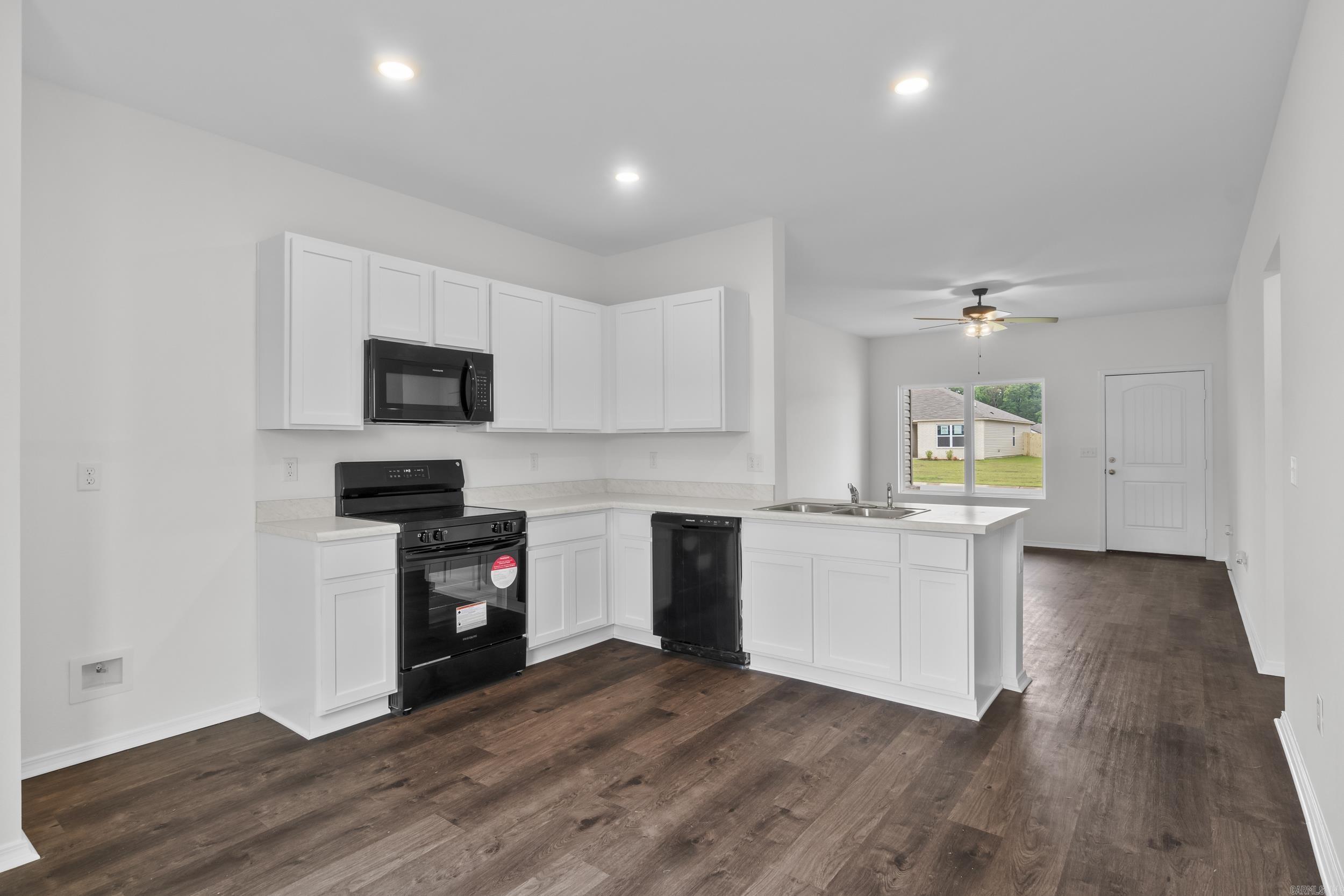 SPRINGLAKE TRAILS - Residential