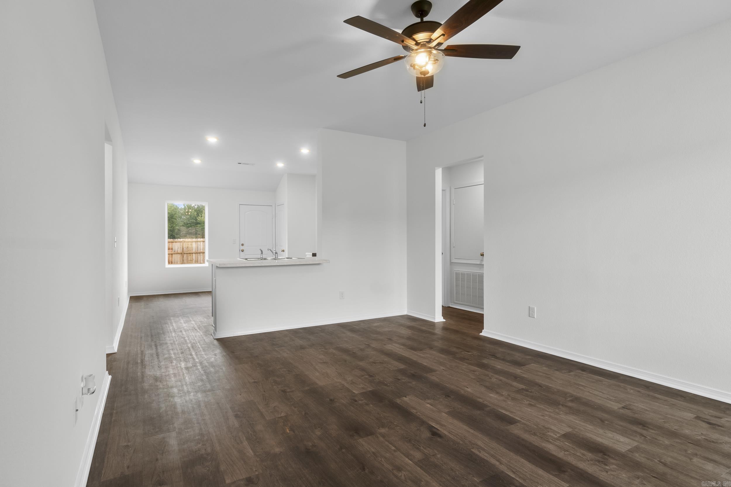 SPRINGLAKE TRAILS - Residential