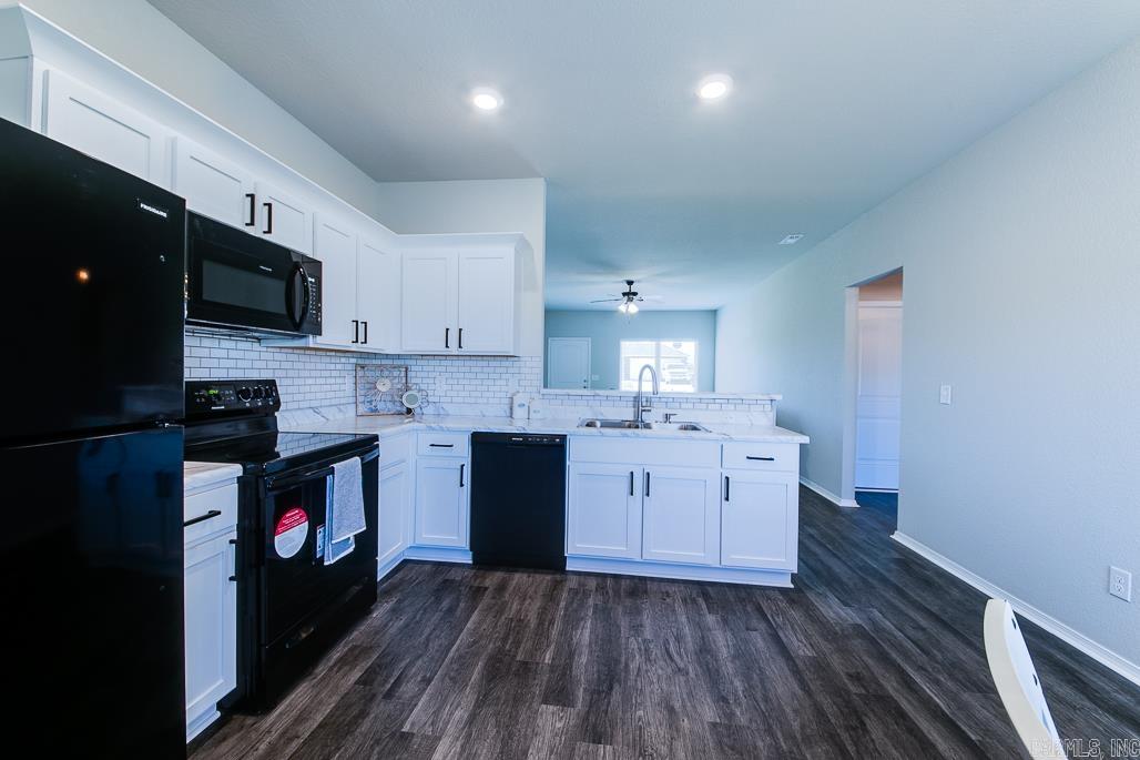 STAGECOACH MEADOWS - Residential