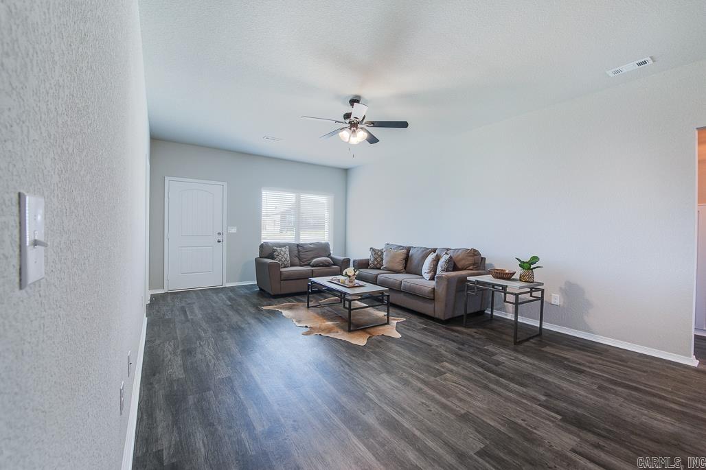 STAGECOACH MEADOWS - Residential