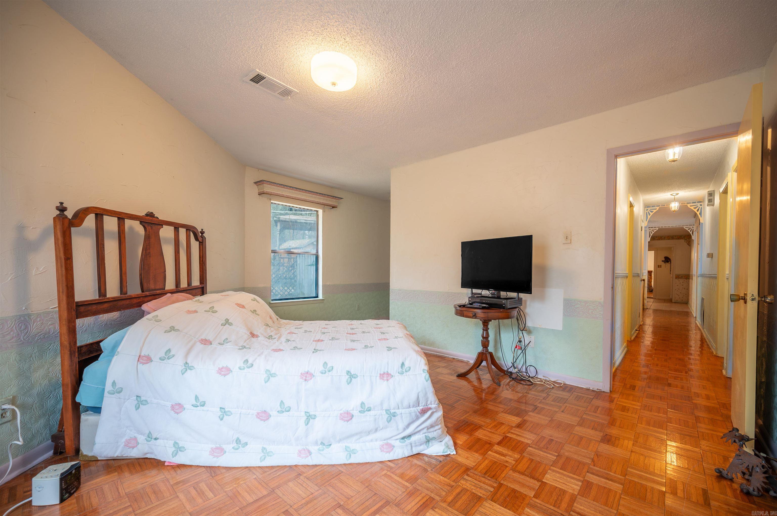 Oak Ridge - Residential