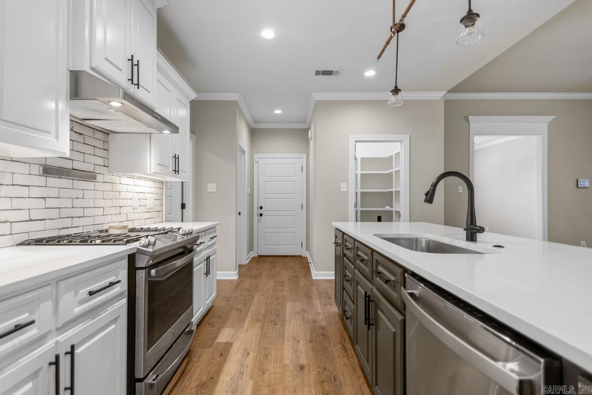 MILLERS GLENN - Residential