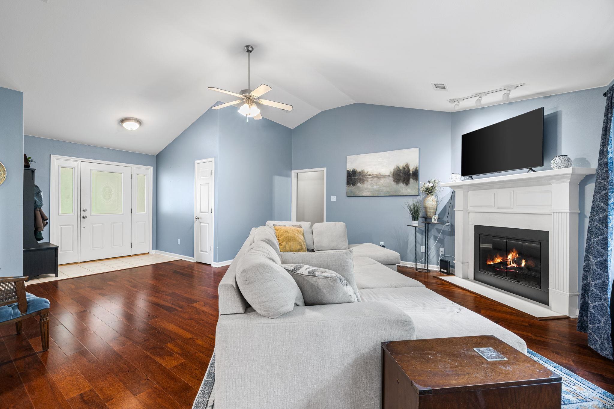 CABOT HIGHLANDS - Residential