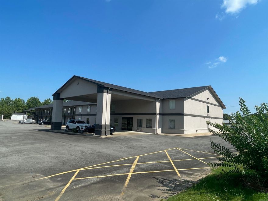 Functioning Hotel/Motel