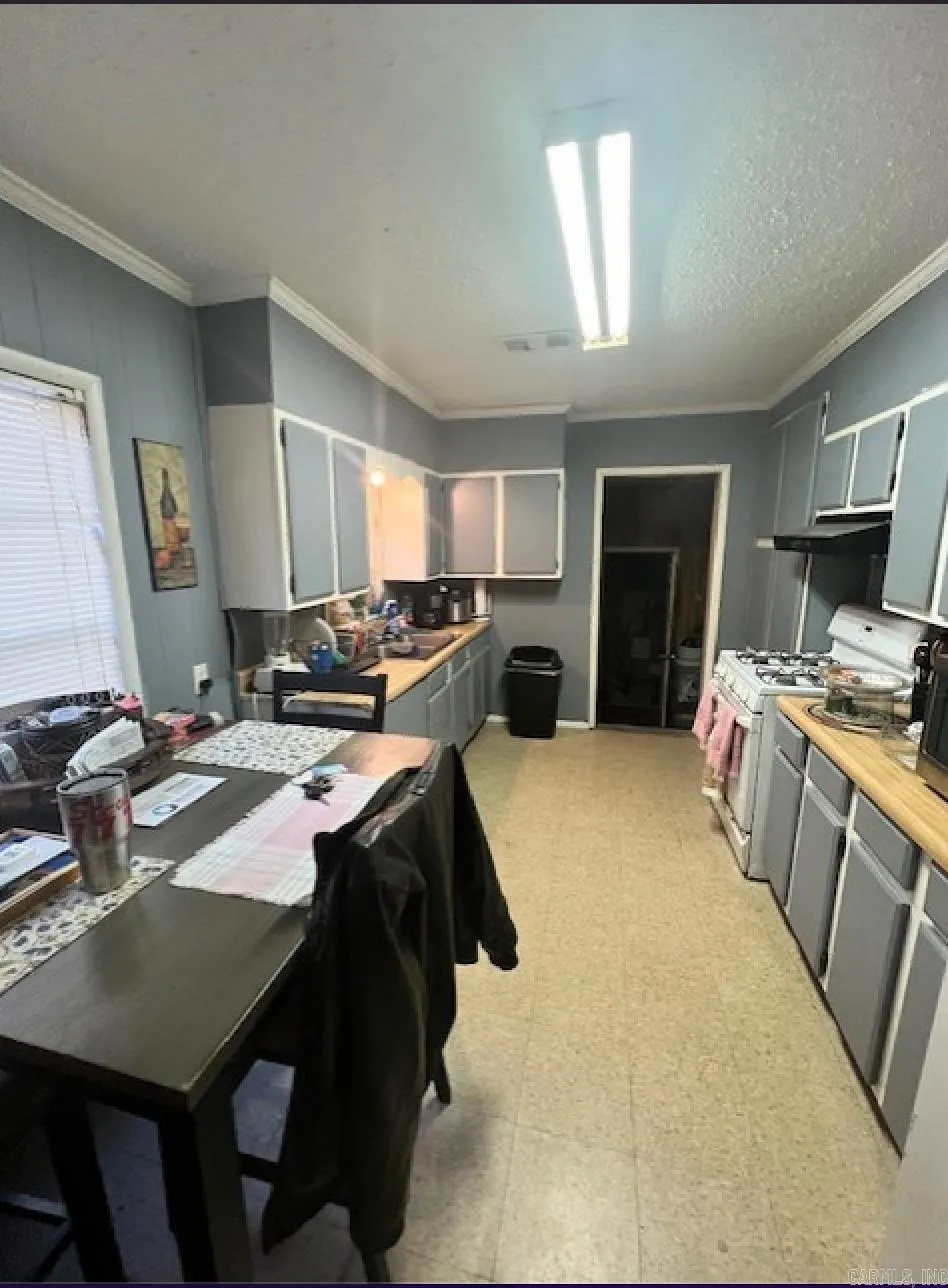 Little Rock, Arkansas 72204, United States, 3 Bedrooms Bedrooms, ,1 BathroomBathrooms,Residential,Active,28257