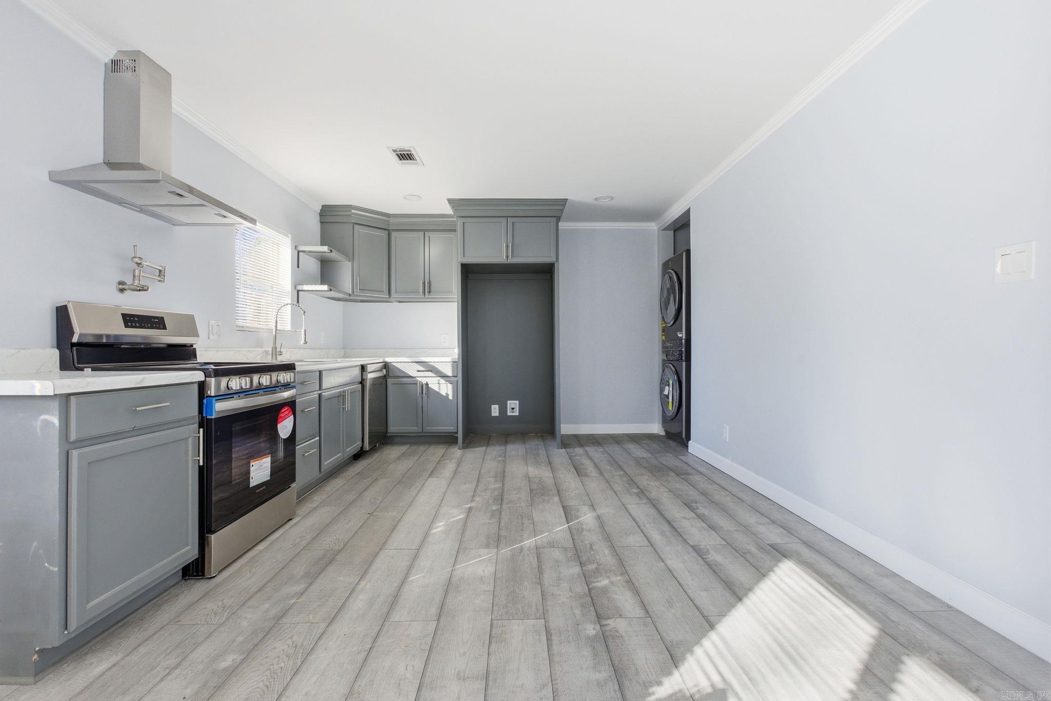 LUND & HILL (ORIGINAL TOWN) - Residential