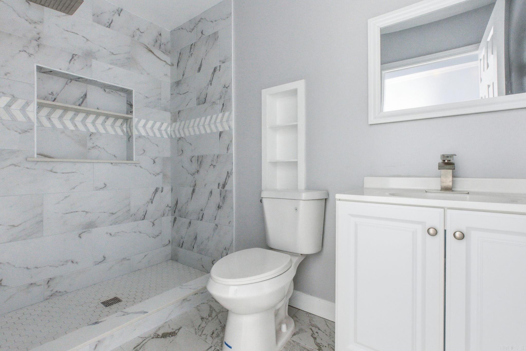 LUND & HILL (ORIGINAL TOWN) - Residential