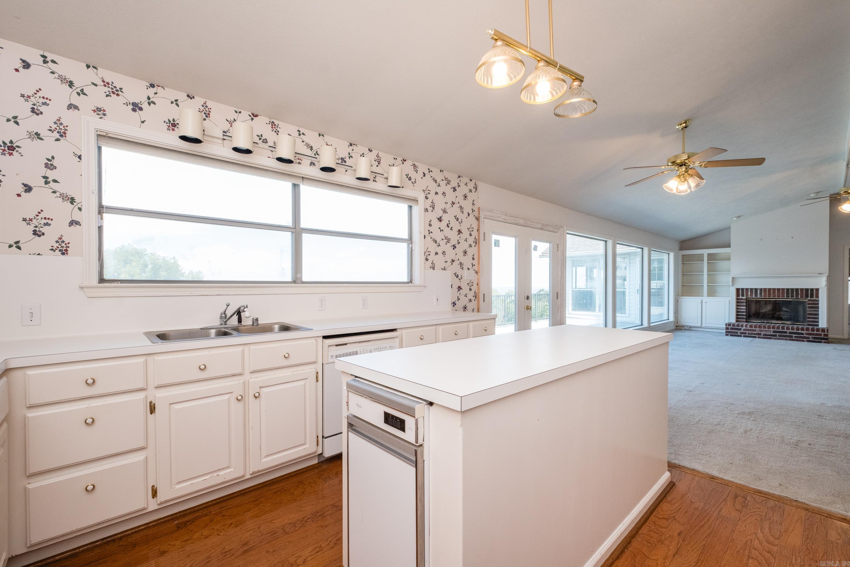 WALTON HEIGHTS - Residential