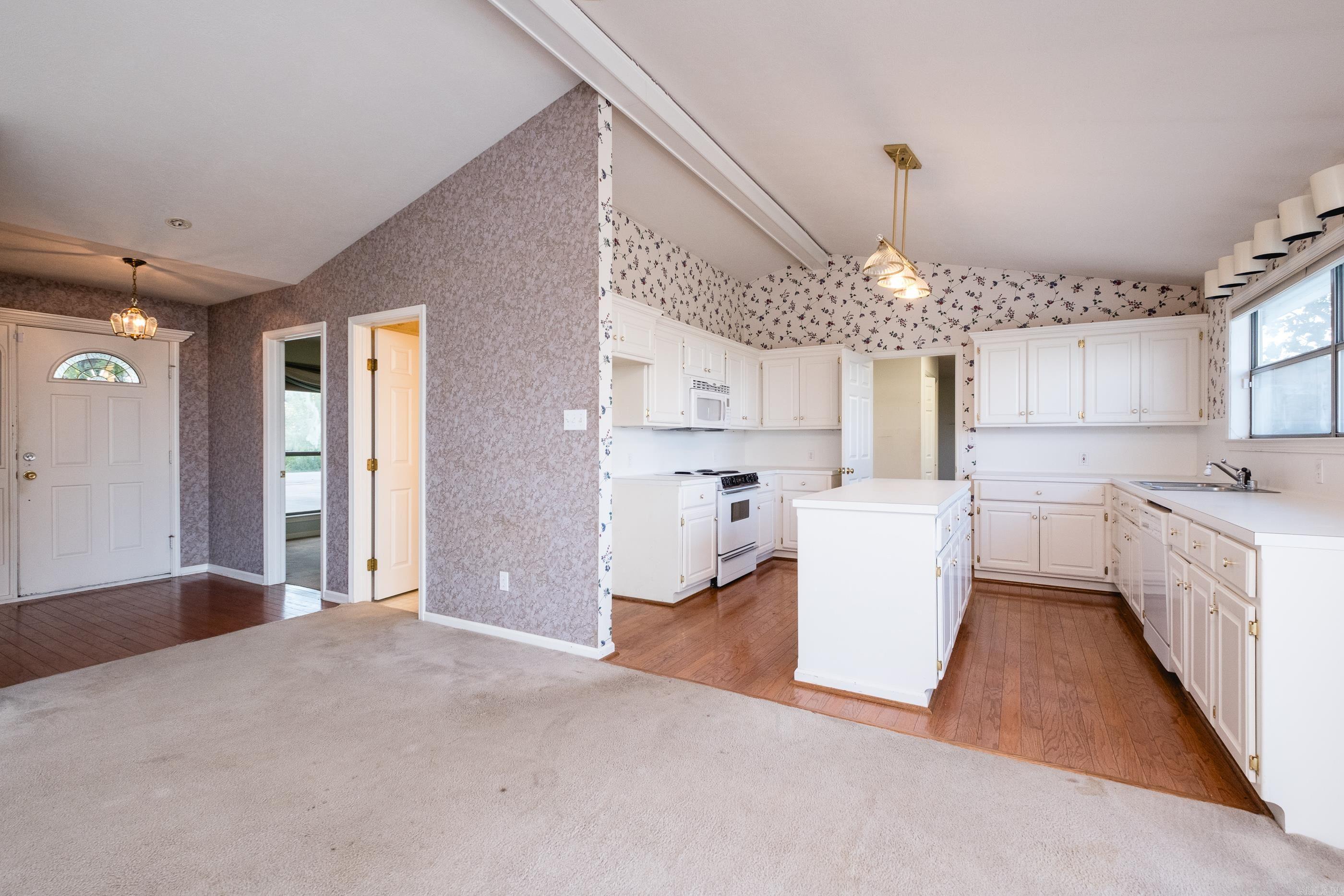 WALTON HEIGHTS - Residential
