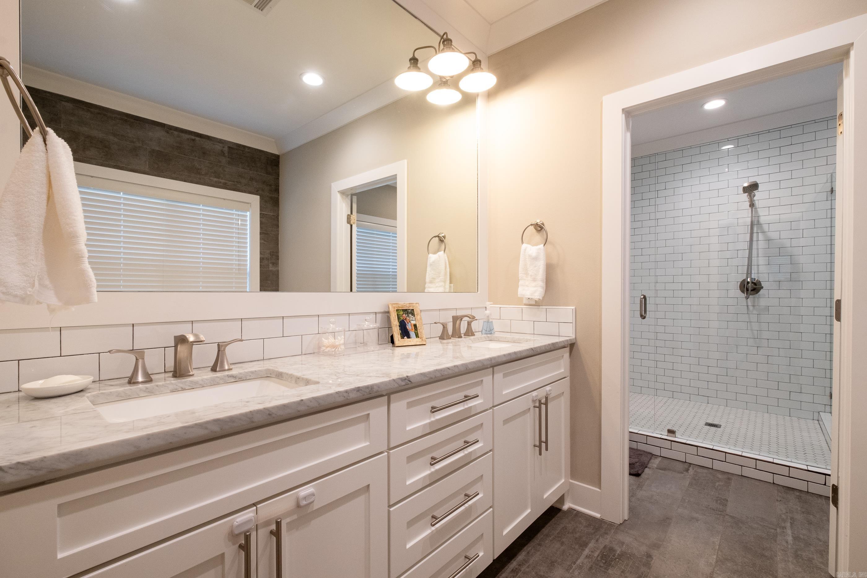 WILDWOOD PLACE - Residential