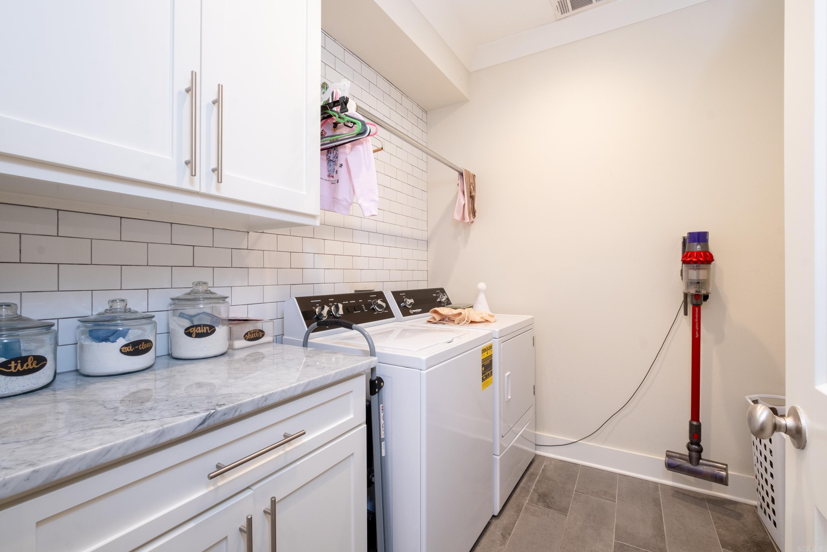 WILDWOOD PLACE - Residential