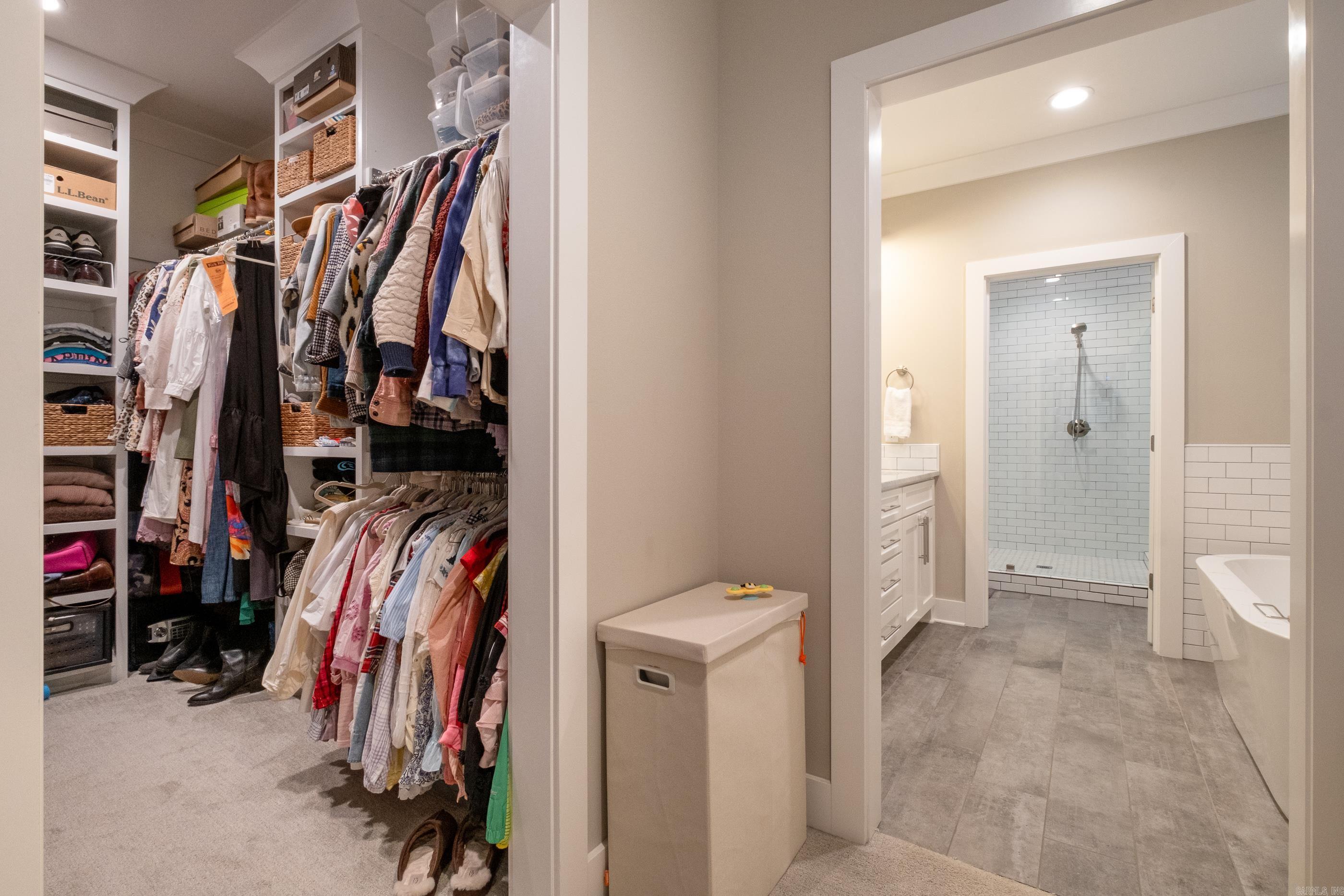 WILDWOOD PLACE - Residential