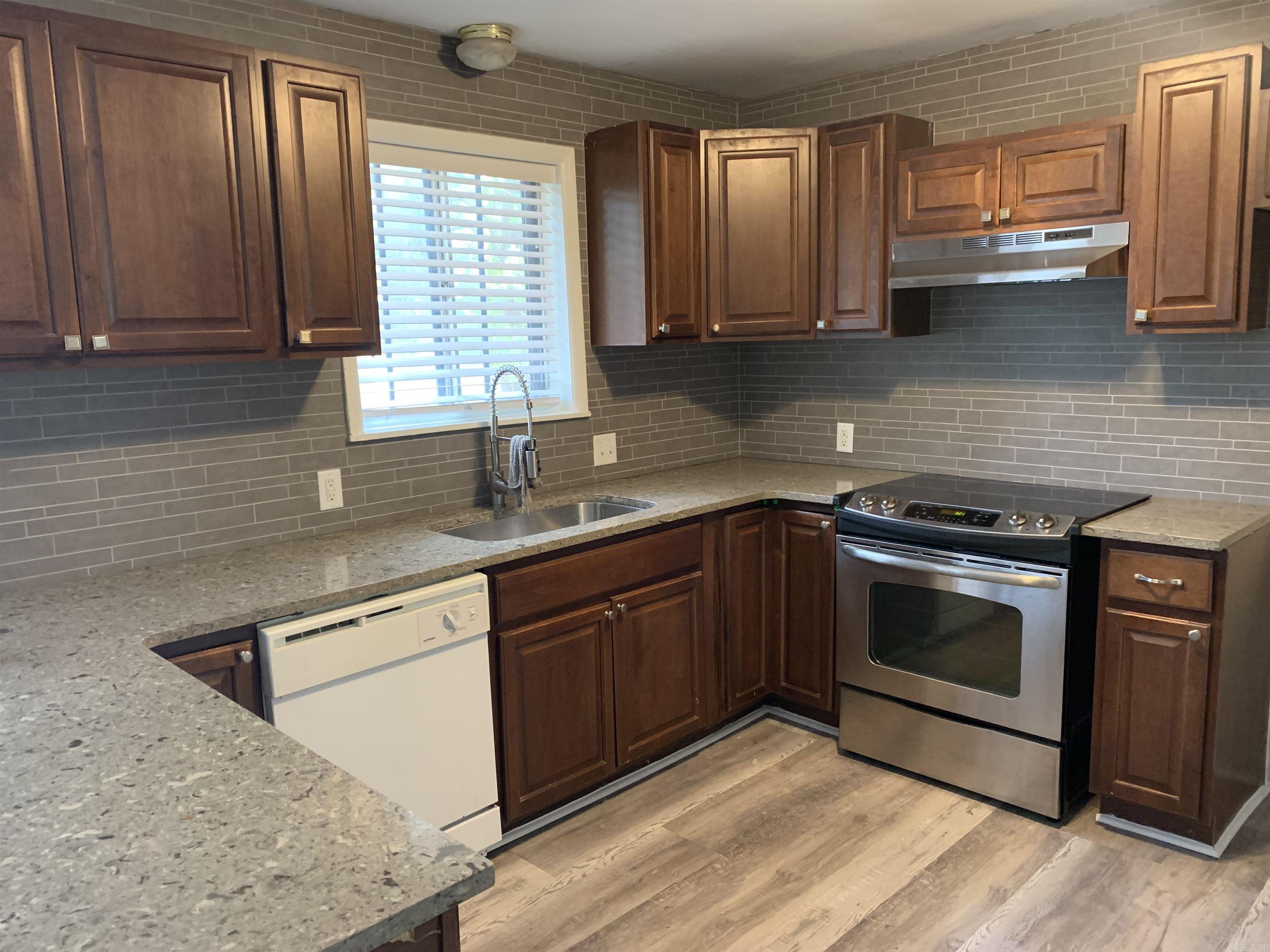 Sherwood Forest - Residential Lease