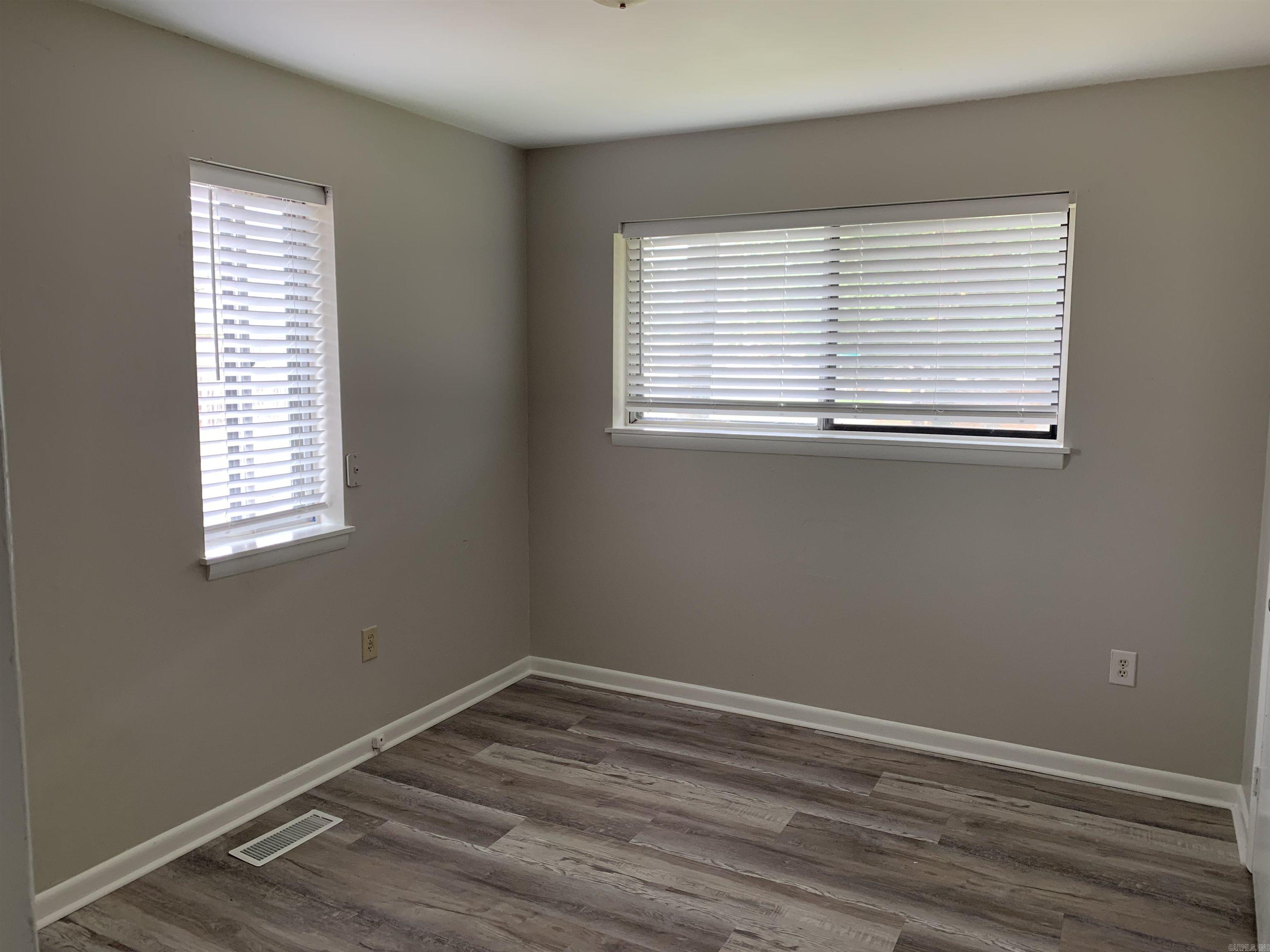 Sherwood Forest - Residential Lease