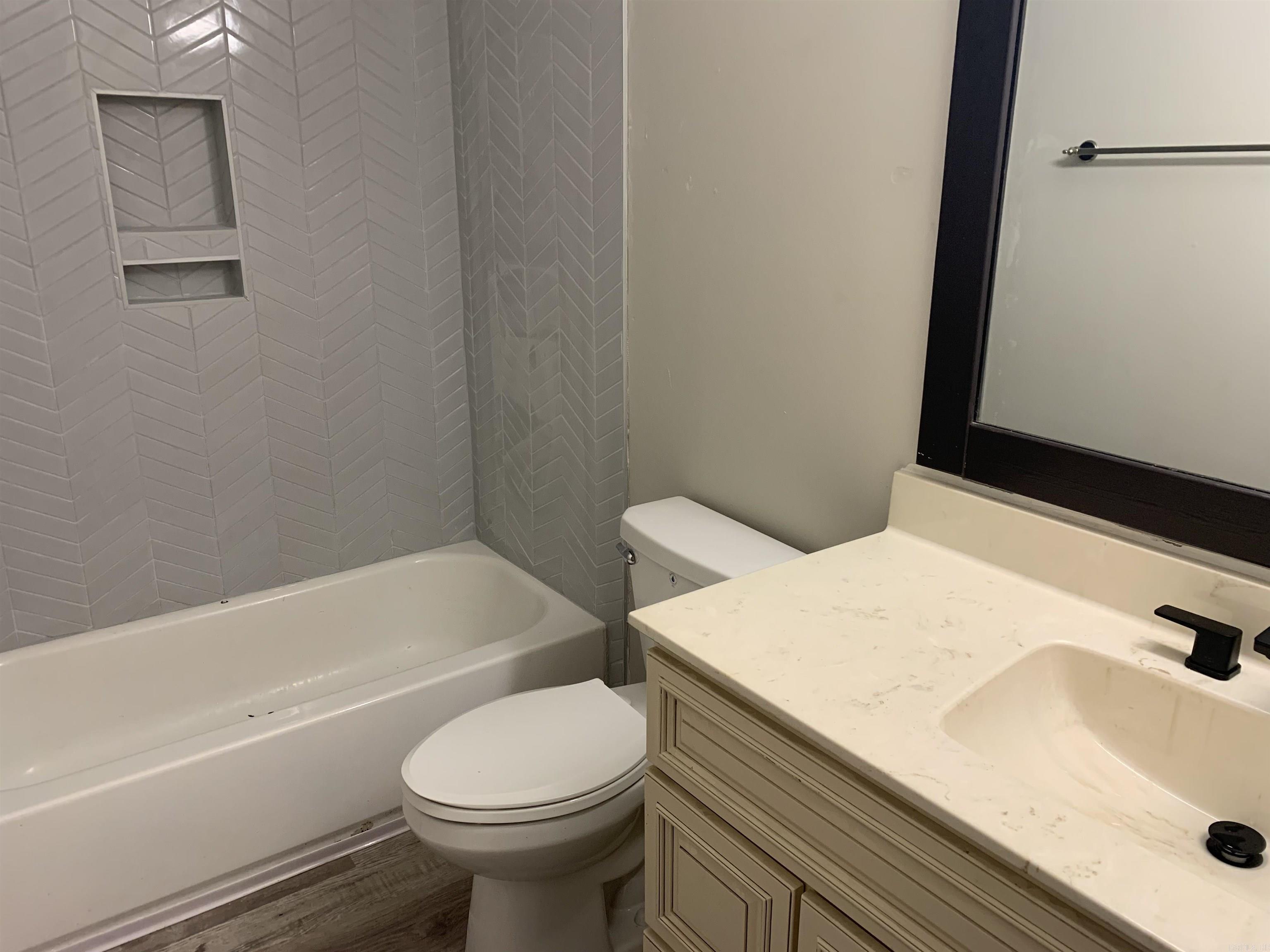 Sherwood Forest - Residential Lease