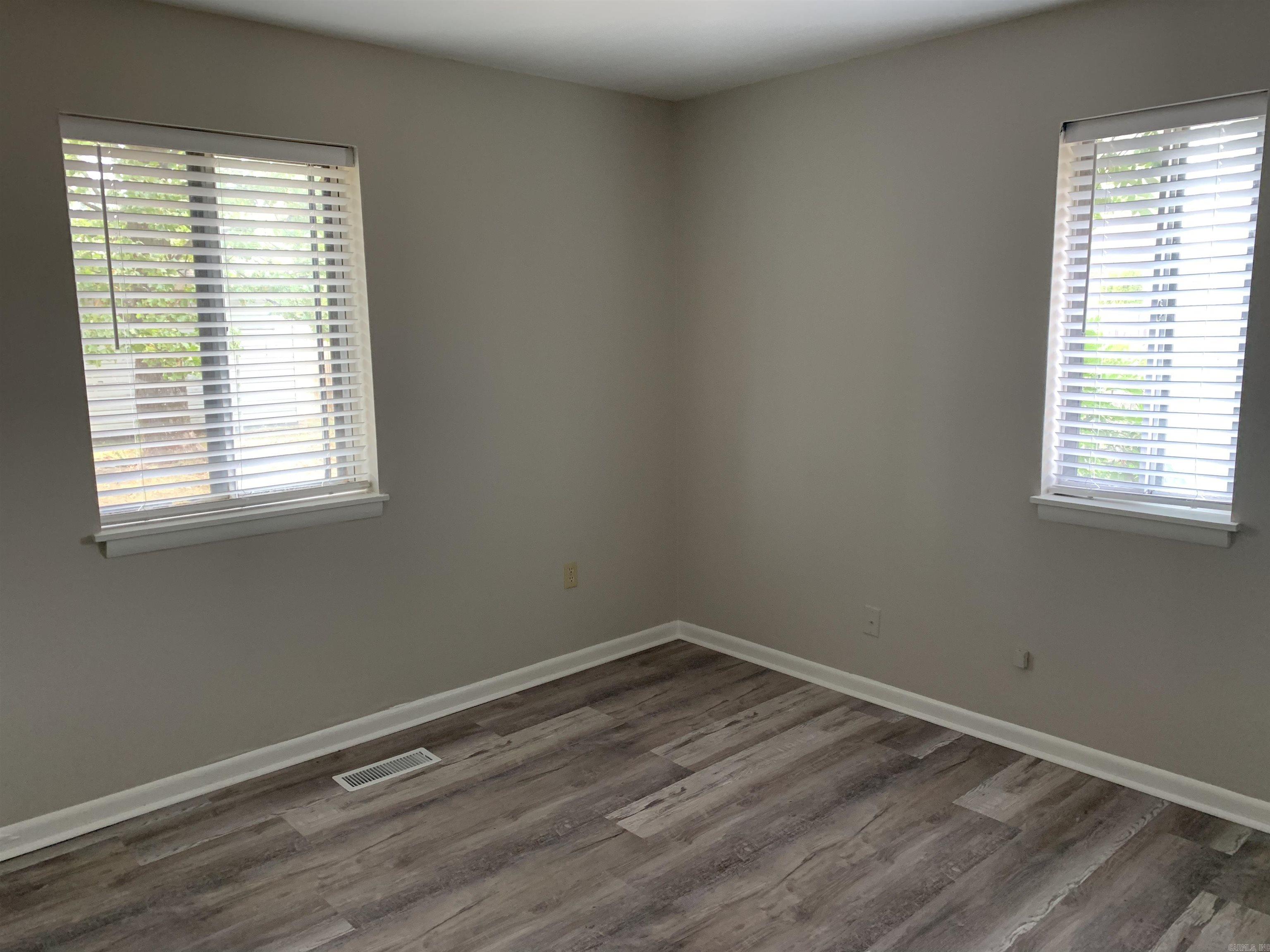 Sherwood Forest - Residential Lease