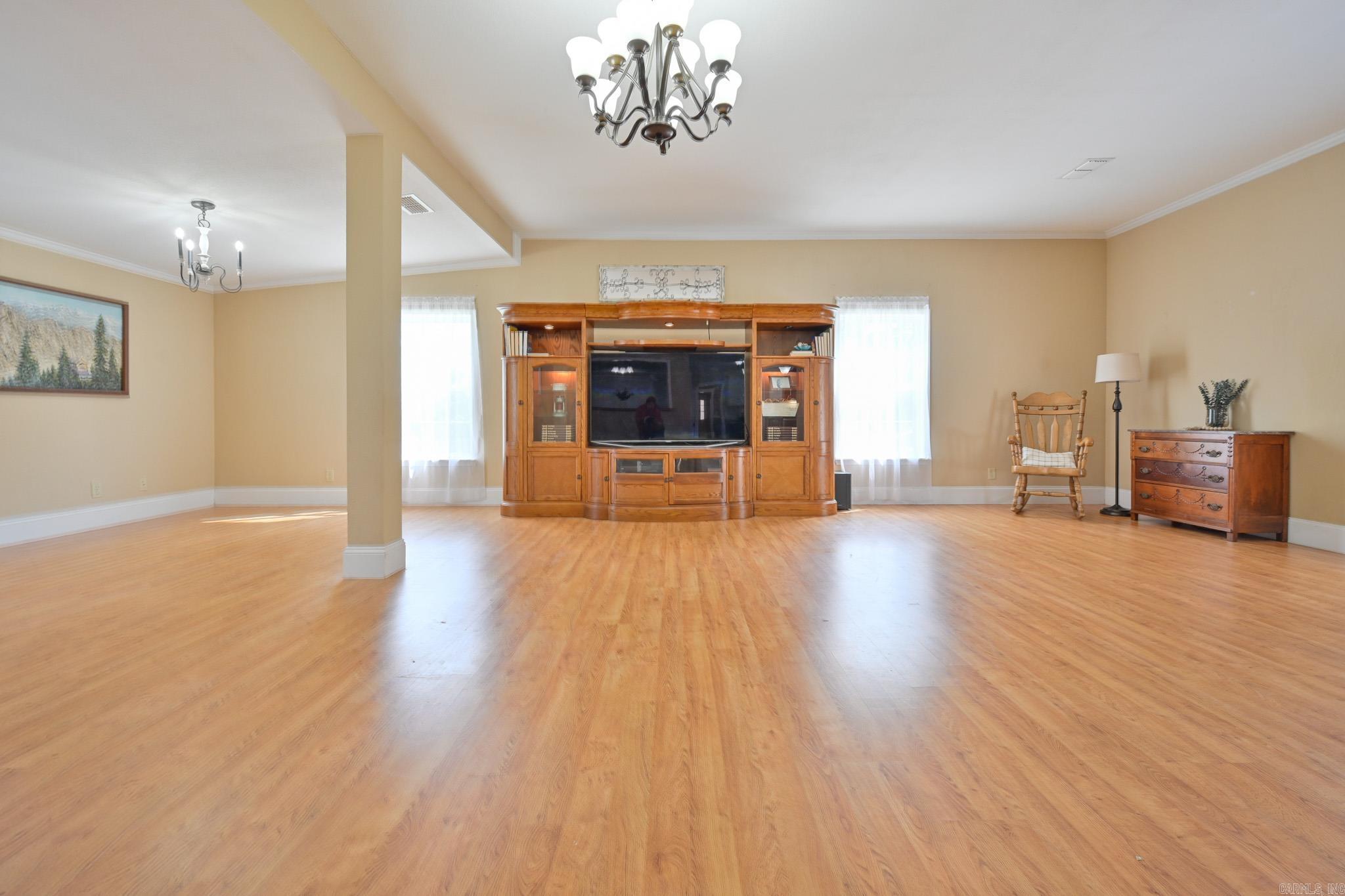 Mena Original - Residential