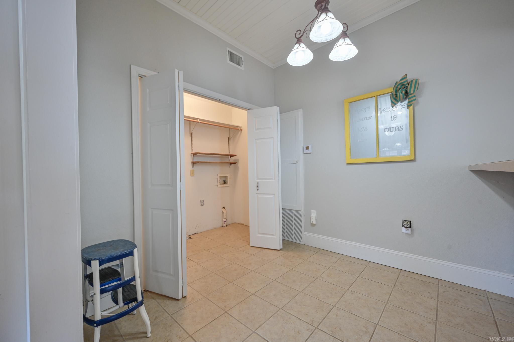 Mena Original - Residential