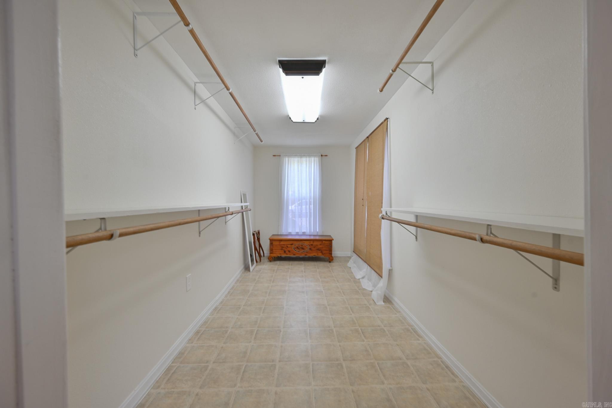 Mena Original - Residential