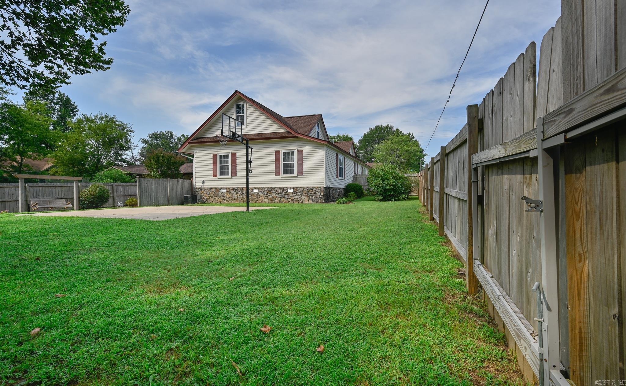 Mena Original - Residential