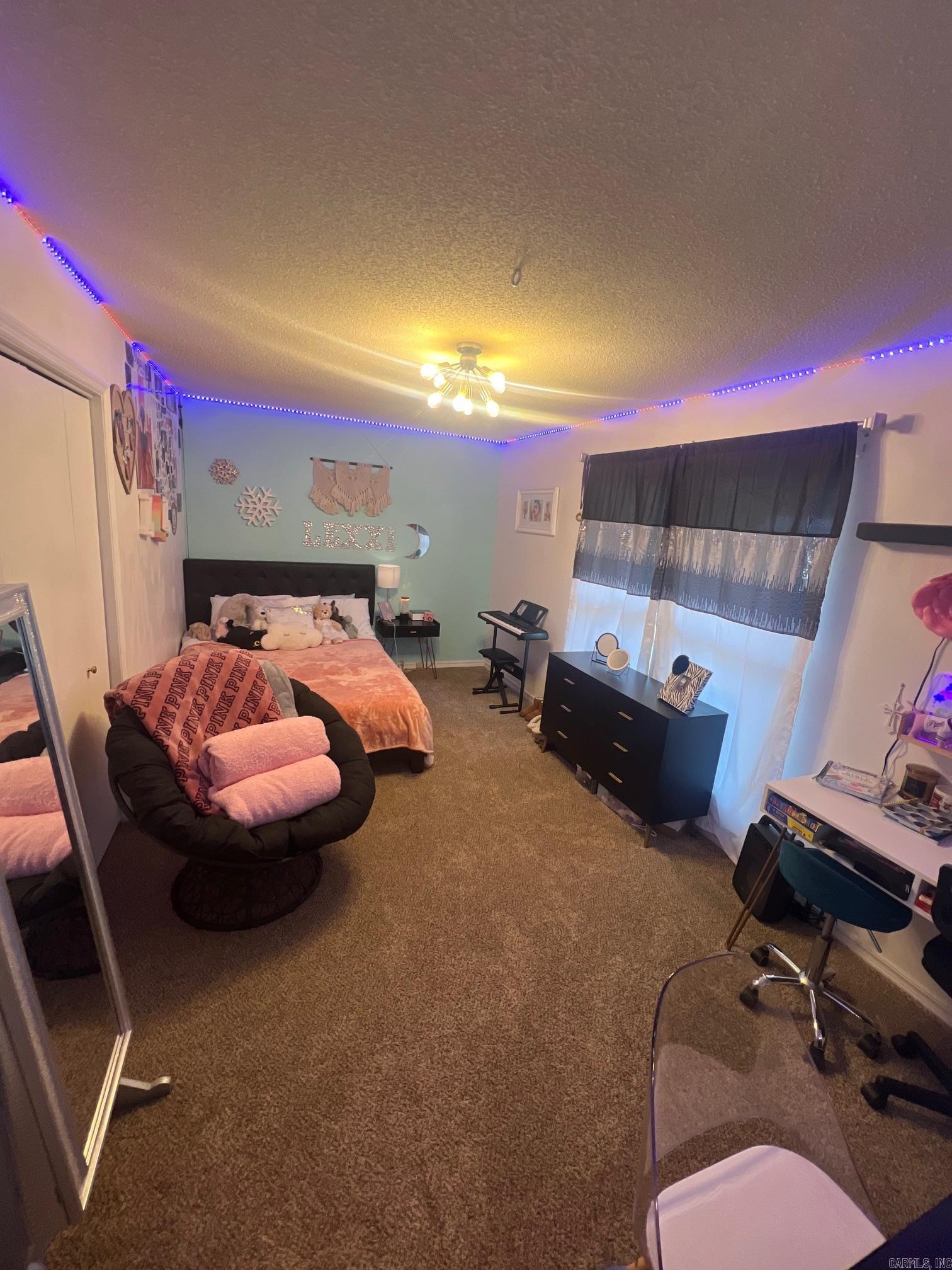 CHELSEA GLADE - Residential